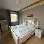 Strandgut- Unsere Große Apartment Dranske